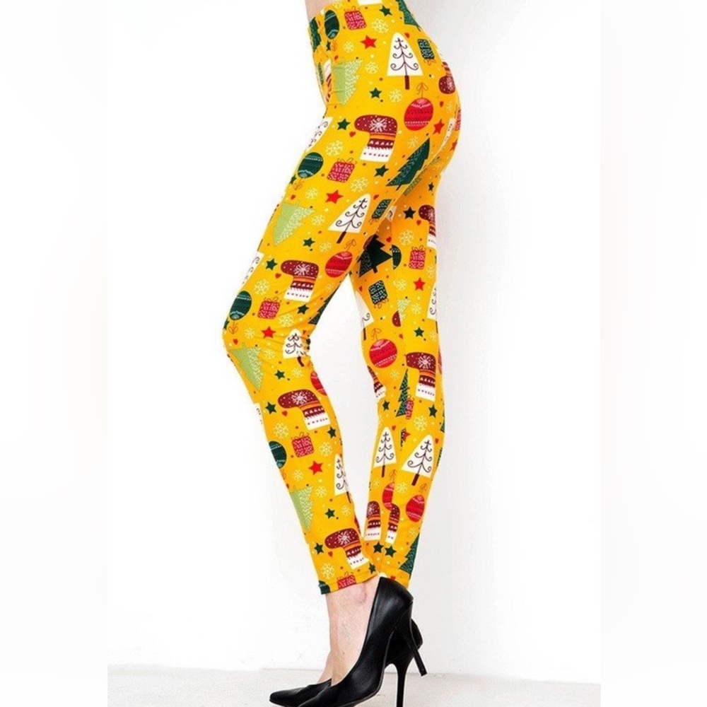 NWT! Festive Yellow Christmas Soft Brushed High Waist Leggings